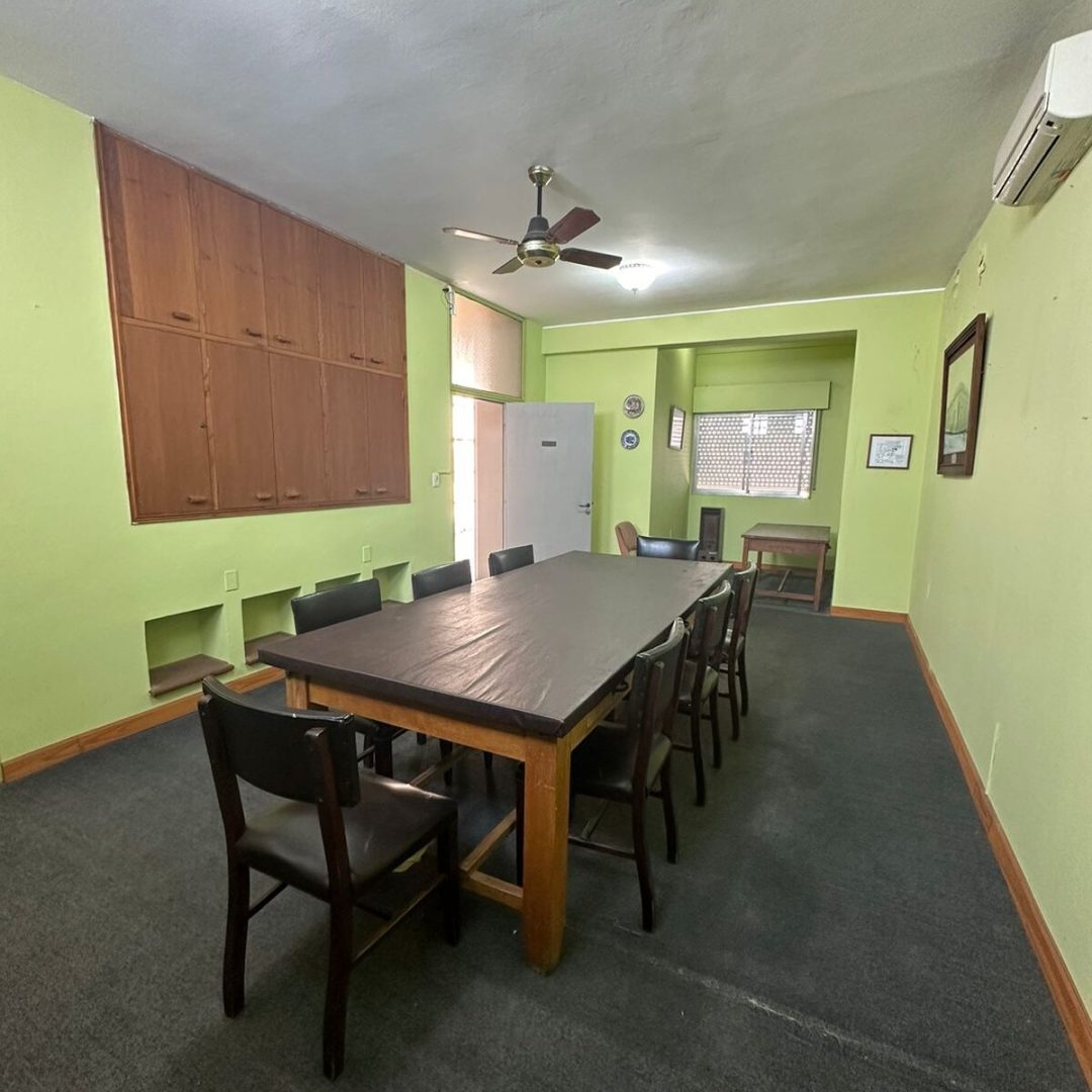 Sala de reuniones planta alta